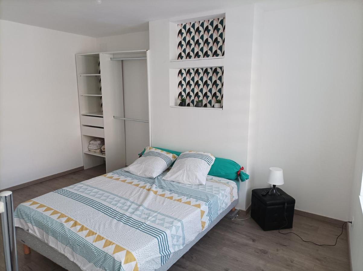 Petite Maison Agreable Pour 6 Voyageurs Apartment Bogny-sur-Meuse Luaran gambar
